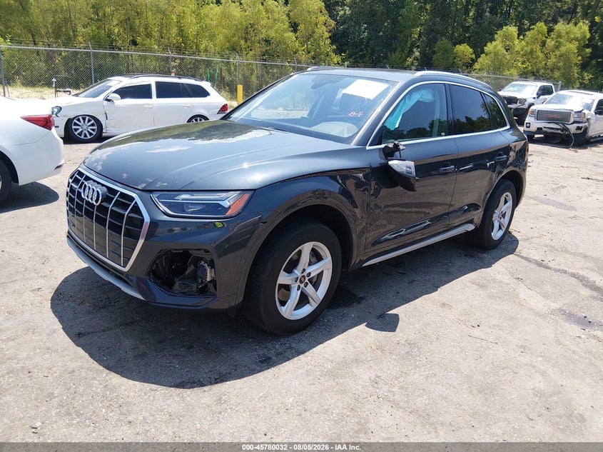 2024 Audi Q5 VIN WA1ABAFY9R2046553 IAAI salvage auction — LEFT SIDE, Salvage (Alabama), sold $12,300 on 2026-09-09 (photo 2)