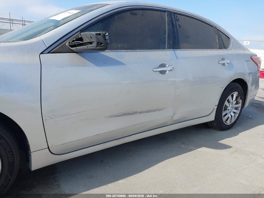 2013 Nissan Altima VIN 1N4AL3AP3DC298689 IAAI salvage auction — SIDE, Wait Title, sold $875 on 2026-08-26 (photo 6)