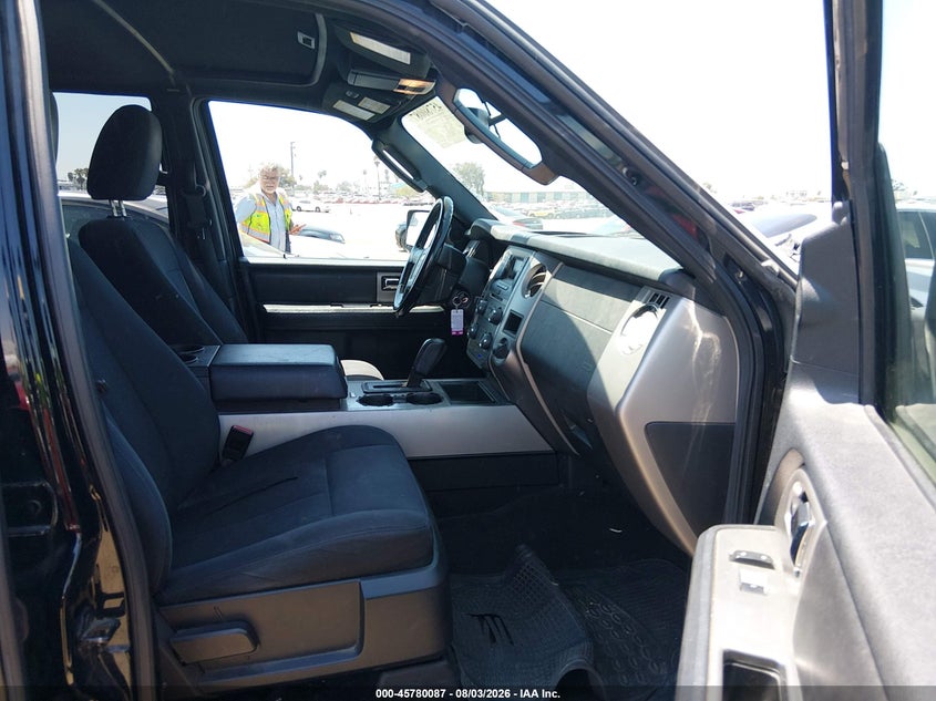 2017 Ford Expedition VIN 1FMJK1HT2HEA16729 IAAI salvage auction — LEFT SIDE, Salvage Title, sold $1,575 on 2026-08-23 (photo 5)