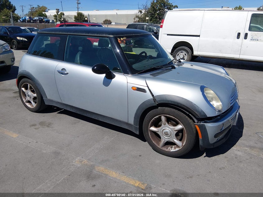 2003 Mini Cooper VIN WMWRC33423TJ50724 IAAI salvage auction — NORMAL WEAR, Clear - Dealer Only (California), sold $150 on 2026-08-10 (photo 1)