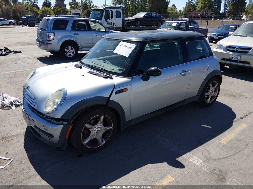 2003 Mini Cooper VIN WMWRC33423TJ50724 IAAI salvage auction — NORMAL WEAR, Clear - Dealer Only (California), sold $150 on 2026-08-10 (photo 2)