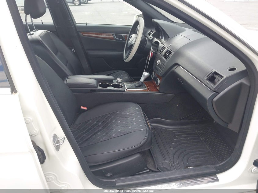 2011 Mercedes-benz C class VIN WDDGF8BBXBR147683 IAAI salvage auction — NORMAL WEAR, Clear (Georgia), sold $1,250 on 2026-08-12 (photo 5)
