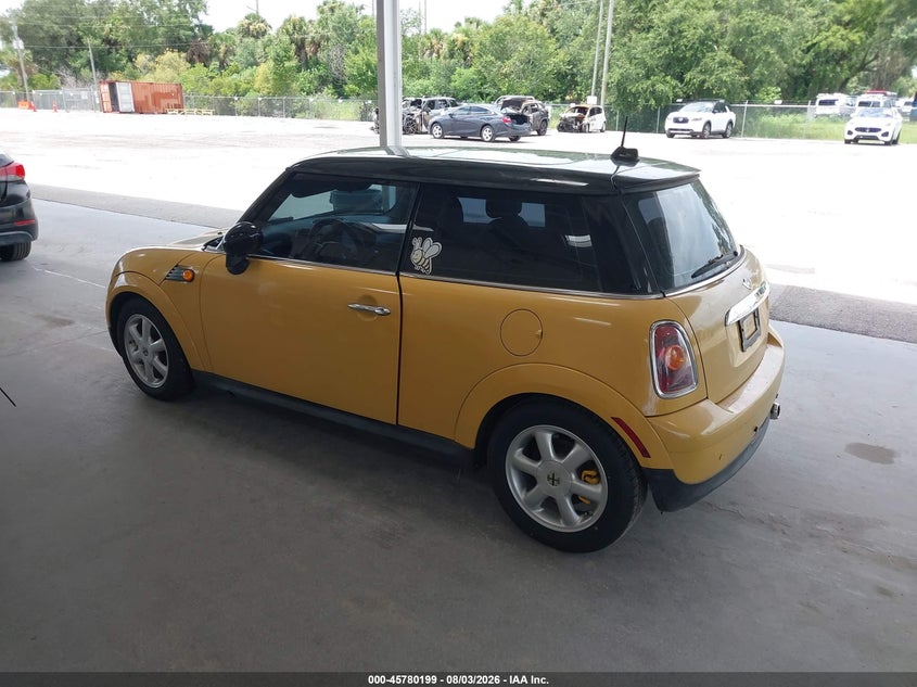 2009 Mini Cooper VIN WMWMF33539TW73673 IAAI salvage auction — MECHANICAL, Clear (Florida), sold $350 on 2026-08-12 (photo 3)