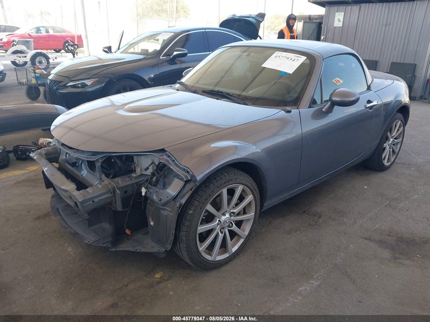 2008 Mazda Mx-5 VIN JM1NC26F880142905 IAAI salvage auction — FRONT & REAR, Salvage (California), sold $900 on 2026-08-31 (photo 2)