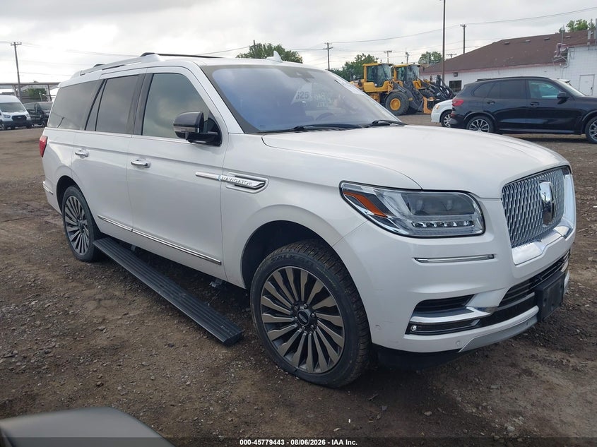 2018 Lincoln Navigator VIN 5LMJJ2LTXJEL01679 — IAAI salvage auction photo