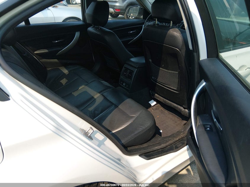 2013 BMW 3er VIN WBA3B5C59DF593580 IAAI salvage auction — FRONT END, Bill Of Sale (Washington), sold $1,700 on 2026-08-19 (photo 8)
