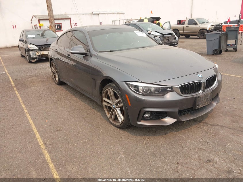 2018 BMW 4er VIN WBA4J7C59JBH15122 — IAAI salvage auction photo