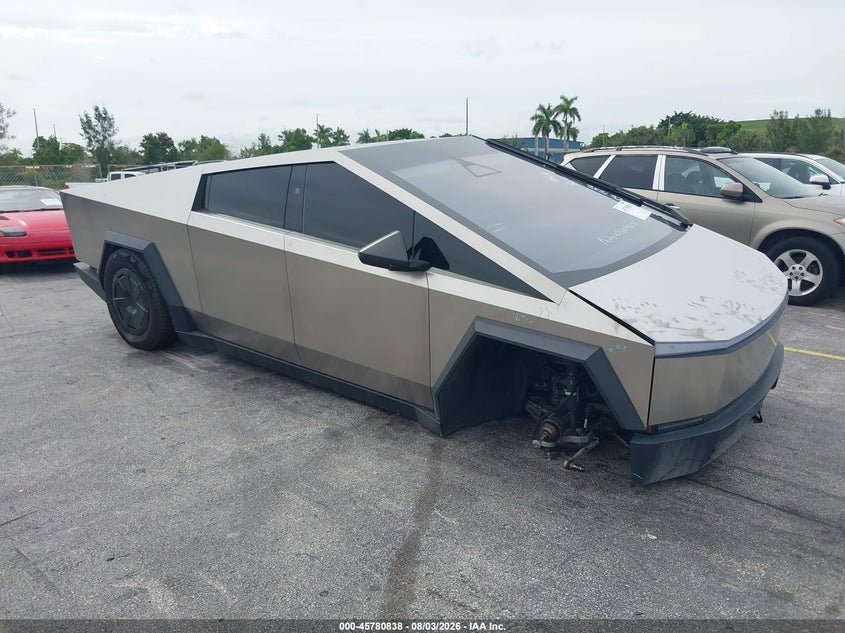 2025 Tesla Cybertruck VIN 7G2CEHEE0SA061686 — IAAI salvage auction photo