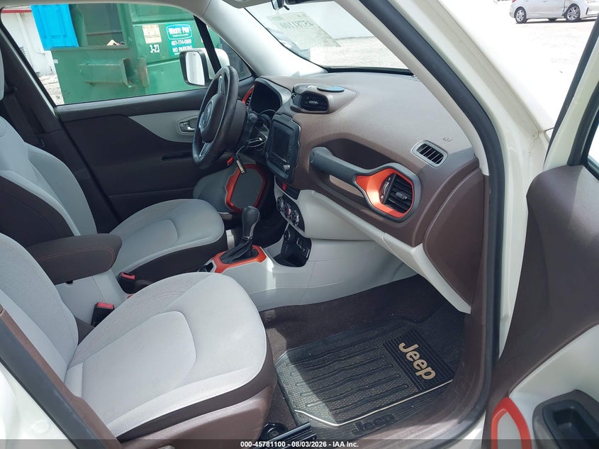 2015 Jeep Renegade VIN ZACCJBBT3FPB44951 IAAI salvage auction — NORMAL WEAR, Clear (Florida), sold $3,075 on 2026-08-12 (photo 5)