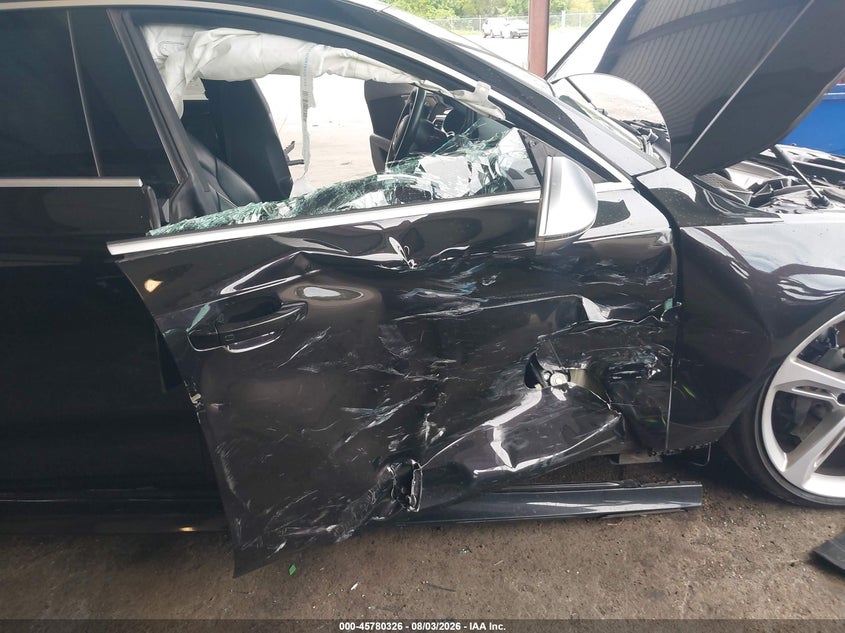 2016 Audi Rs7 VIN WUAW2AFC2GN902273 IAAI salvage auction — RIGHT SIDE, Salvage Title, sold $10,100 on 2026-09-15 (photo 6)
