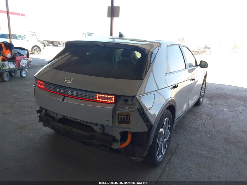 2022 Hyundai Ioniq 5 VIN KM8KNDAF8NU103652 IAAI salvage auction — FRONT & REAR, Salvage Title, sold $9,400 on 2026-08-14 (photo 4)