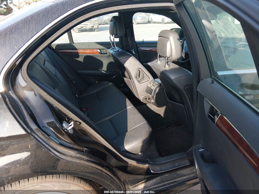 2009 Mercedes-benz C class VIN WDDGF81X69F296357 IAAI salvage auction — NORMAL WEAR, Clear - Dealer Only (California), sold $975 on 2026-08-06 (photo 8)
