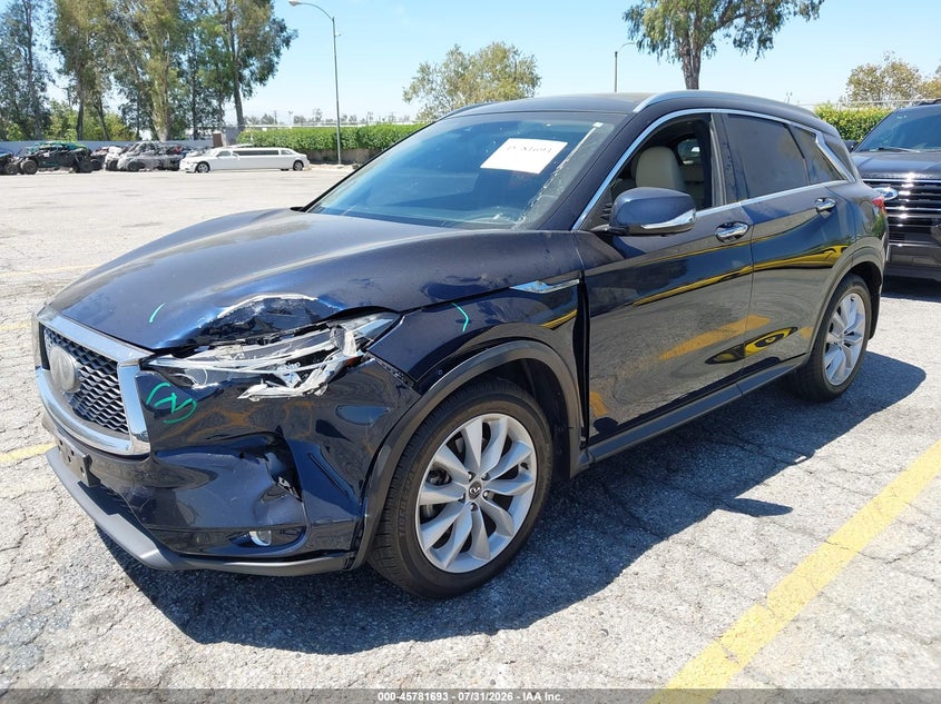 2019 Infiniti Qx50 VIN 3PCAJ5M13KF115858 IAAI salvage auction — SIDE, Salvage Title, sold $4,550 on 2026-09-15 (photo 2)