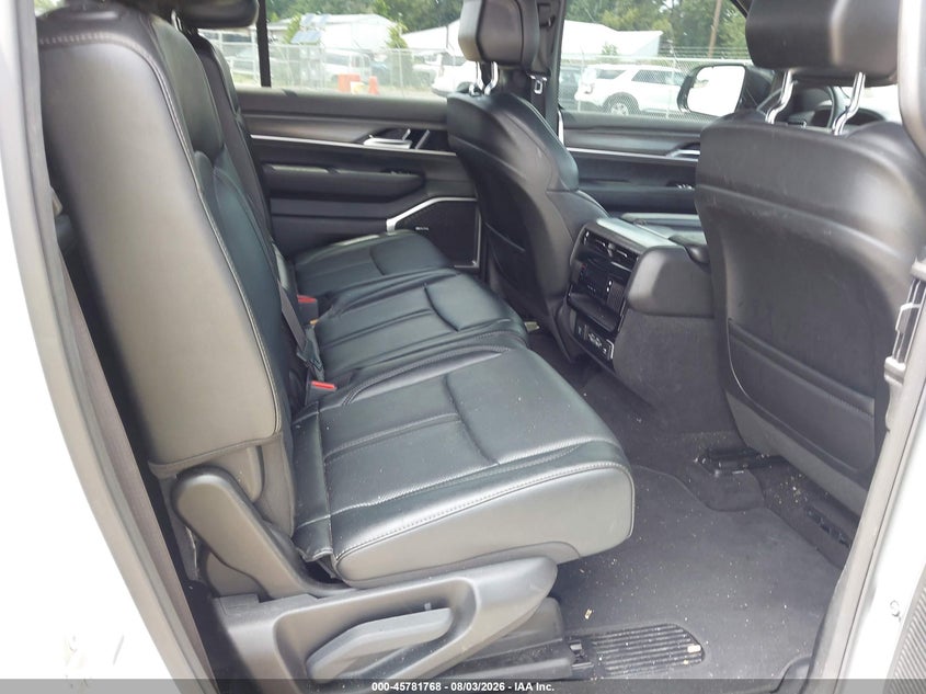 2024 Jeep Grand wagoneer VIN 1C4SJSBP1RS105322 IAAI salvage auction — FRONT END, Salvage Title, sold $27,250 on 2026-08-21 (photo 8)