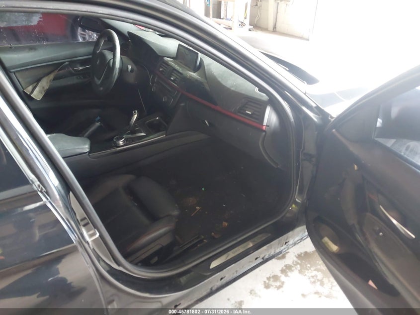 2014 BMW 3 series VIN WBA3A5G54ENP31837 IAAI salvage auction — NORMAL WEAR, Clear (Florida), sold $250 on 2026-08-12 (photo 5)