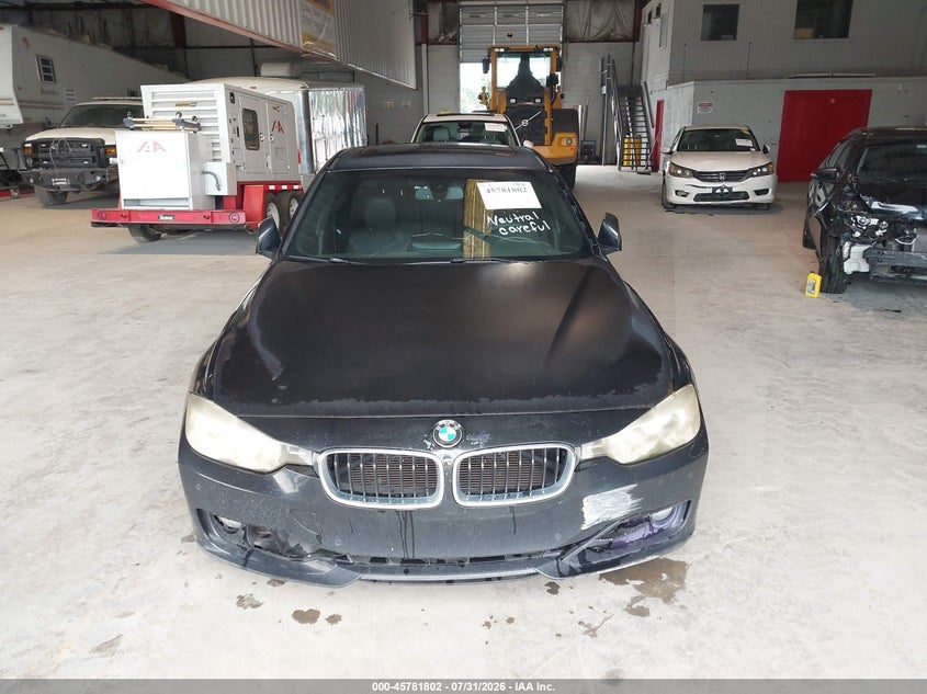 2014 BMW 3 series VIN WBA3A5G54ENP31837 IAAI salvage auction — NORMAL WEAR, Clear (Florida), sold $250 on 2026-08-12 (photo 6)