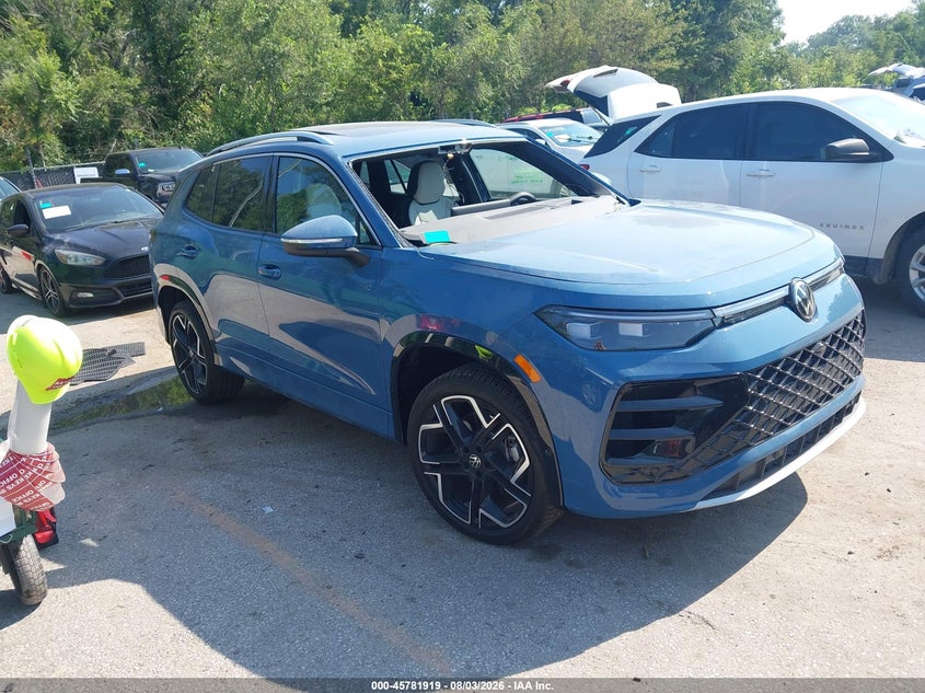 2026 Volkswagen Tiguan VIN 3VVUW7RM6TM070328 — IAAI salvage auction photo