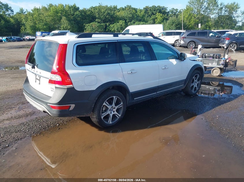 2015 Volvo Xc70 VIN YV4902ND2F1201008 IAAI salvage auction — SIDE, Salvage (Idaho), sold $3,350 on 2026-08-19 (photo 4)