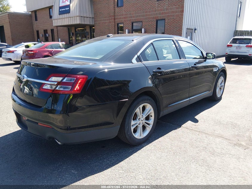 2018 Ford Taurus VIN 1FAHP2D80JG141286 IAAI salvage auction — NORMAL WEAR, SF97 (Virginia), sold $11,950 on 2026-08-19 (photo 4)