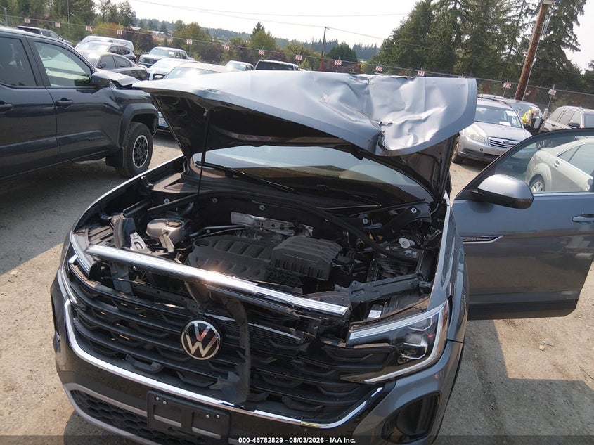 2025 Volkswagen Atlas cross sport VIN 1V2KE2CA5SC228229 IAAI salvage auction — FRONT END, Salvage Title, sold $13,200 on 2026-08-10 (photo 6)