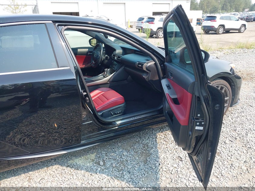2014 Lexus Is VIN JTHBF1D24E5016431 IAAI salvage auction — RIGHT SIDE, Clear (Washington), sold $9,450 on 2026-10-14 (photo 5)
