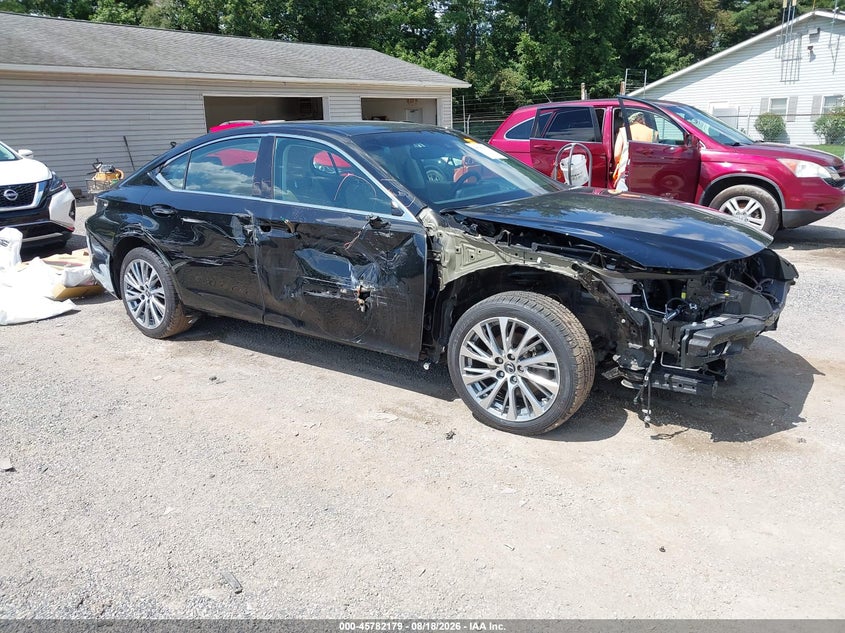 2021 Lexus ES VIN 58AD11D17MU005190 — IAAI salvage auction photo