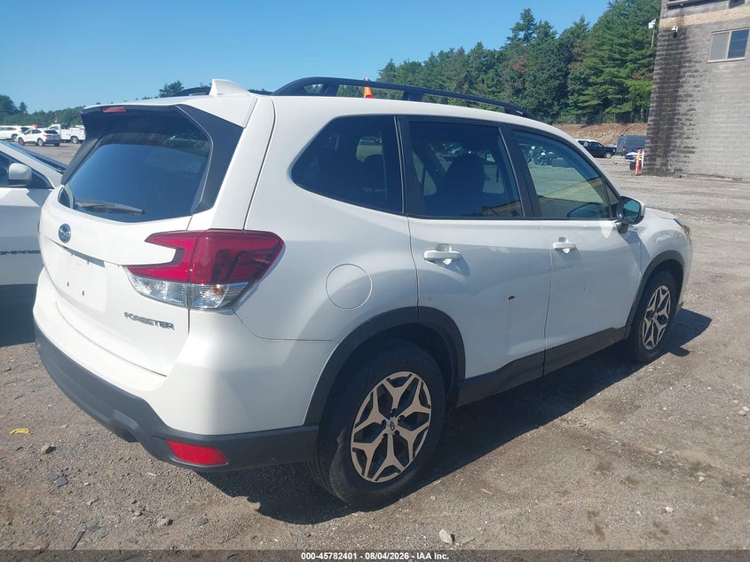 2023 Subaru Forester VIN JF2SKADCXPH473978 IAAI salvage auction — NORMAL WEAR, Salvage Title, sold $11,600 on 2026-08-28 (photo 4)