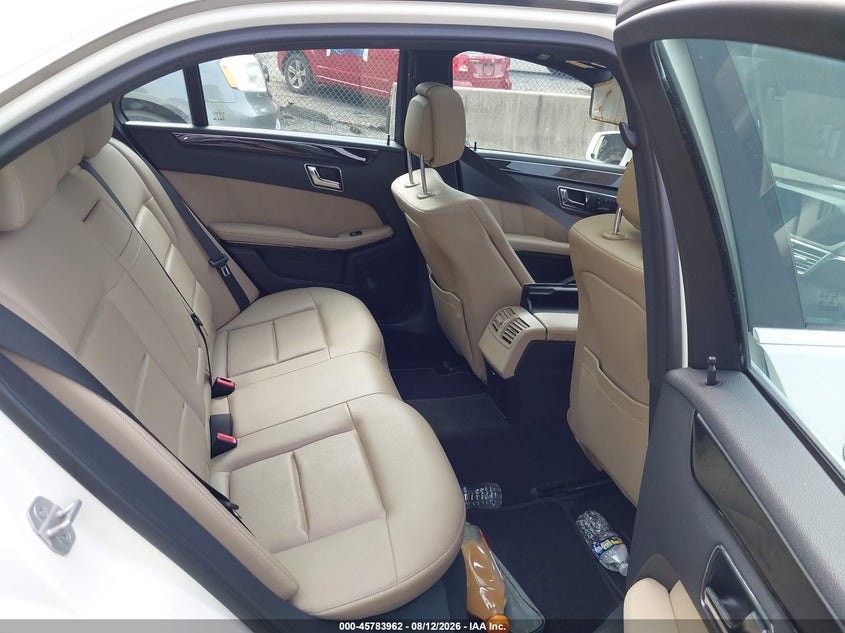 2011 Mercedes-benz E-class VIN WDDHF5GB8BA293641 IAAI salvage auction — UNKNOWN, Parts Only Bos (Maryland), sold $825 on 2026-08-19 (photo 8)