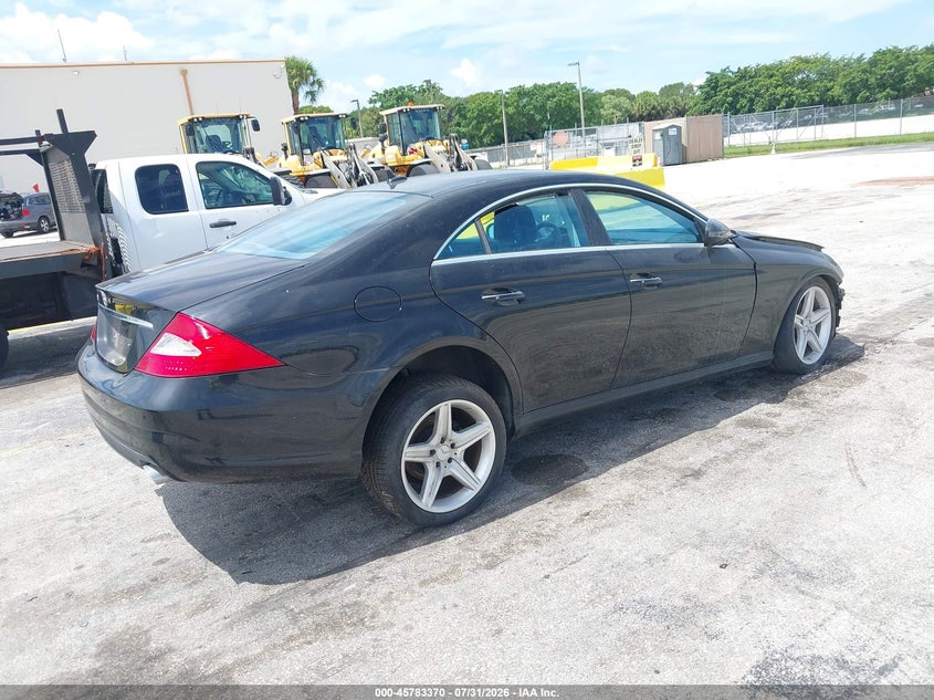 2009 Mercedes-benz Cls-class VIN WDDDJ72X79A148645 IAAI salvage auction — LEFT FRONT, Rebuildable (Florida), sold $450 on 2026-08-13 (photo 4)
