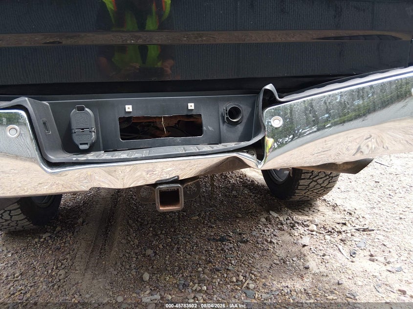 2015 Gmc SIERRA VIN 1GTV2VEC8FZ333762 IAAI salvage auction — FRONT & REAR, Salvage Title, sold $25 on 2026-08-23 (photo 6)