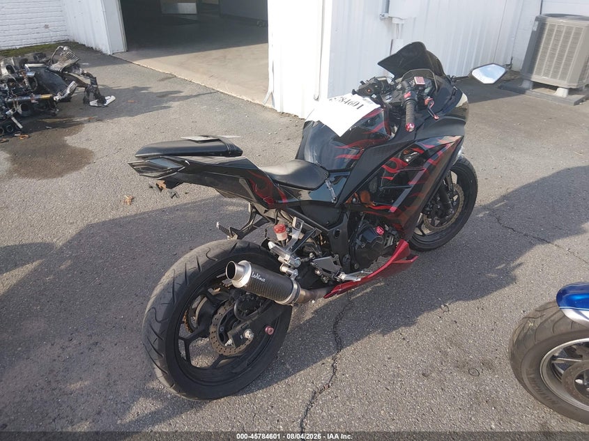 2013 Kawasaki Ninja VIN JKAEX8A19DDA08326 IAAI salvage auction — LEFT SIDE, Wait Title, sold $525 on 2026-09-22 (photo 4)
