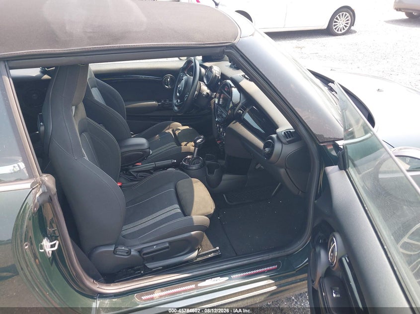 2017 Mini Convertible VIN WMWWH9C57H3A78039 IAAI salvage auction — NORMAL WEAR, Clear (Washington), sold $7,550 on 2026-08-17 (photo 5)
