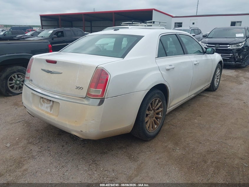 2014 Chrysler 300 VIN 2C3CCAAG2EH380570 IAAI salvage auction — NORMAL WEAR, Salvage Title, sold $675 on 2026-09-11 (photo 4)