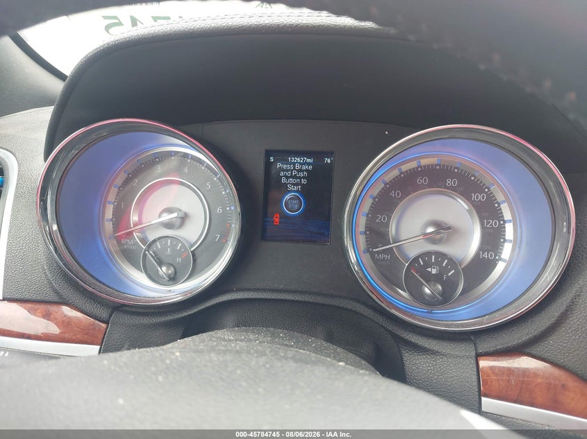 2014 Chrysler 300 VIN 2C3CCAAG2EH380570 IAAI salvage auction — NORMAL WEAR, Salvage Title, sold $675 on 2026-09-11 (photo 7)