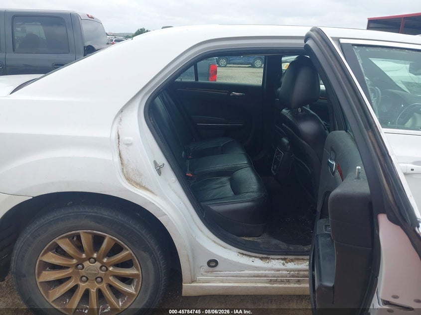 2014 Chrysler 300 VIN 2C3CCAAG2EH380570 IAAI salvage auction — NORMAL WEAR, Salvage Title, sold $675 on 2026-09-11 (photo 8)