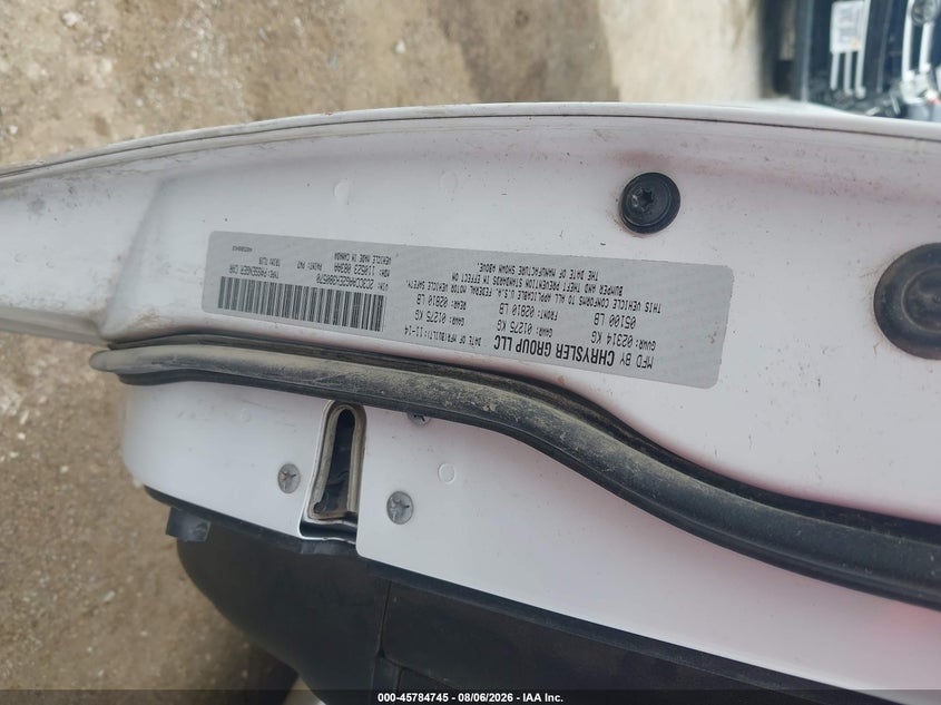 2014 Chrysler 300 VIN 2C3CCAAG2EH380570 IAAI salvage auction — NORMAL WEAR, Salvage Title, sold $675 on 2026-09-11 (photo 9)