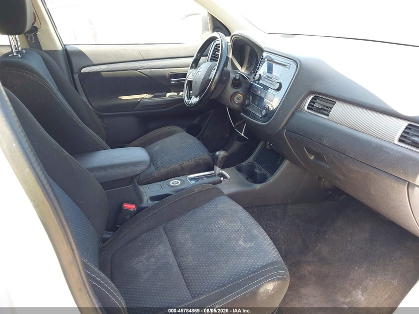 2016 Mitsubishi Outlander VIN JA4AZ3A39GZ020557 IAAI salvage auction — FRONT END, Salvage Title, sold $1,200 on 2026-09-10 (photo 5)
