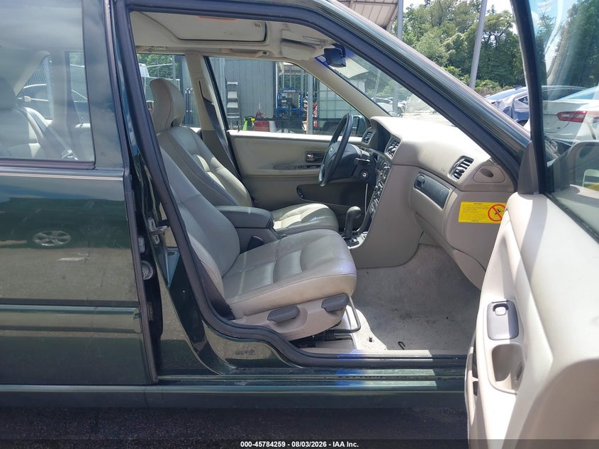 1998 Volvo S70 VIN YV1LS5675W3525047 IAAI salvage auction — SIDE, Salvage - Greater Than 75% (Maryland), sold $250 on 2026-08-20 (photo 5)