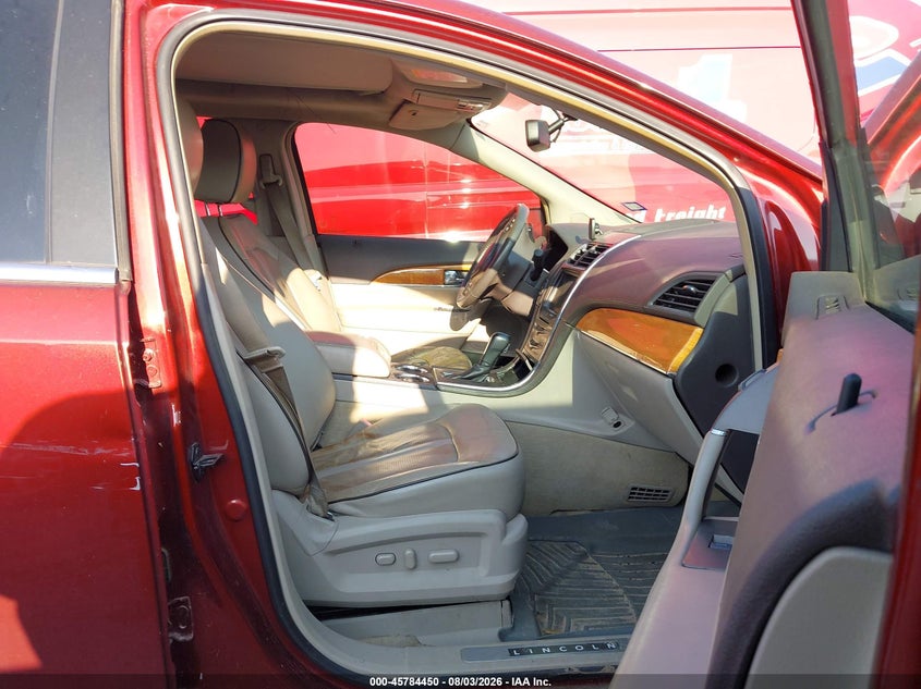 2014 Lincoln Mkx VIN 2LMDJ6JKXEBL09577 IAAI salvage auction — NORMAL WEAR, Original (Texas), sold $800 on 2026-09-05 (photo 5)