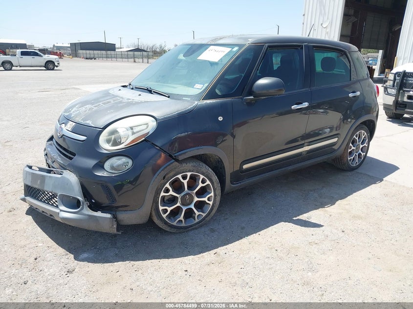 2014 Fiat 500l VIN ZFBCFADH4EZ007668 IAAI salvage auction — NORMAL WEAR, Salvage Title, sold $125 on 2026-08-06 (photo 2)