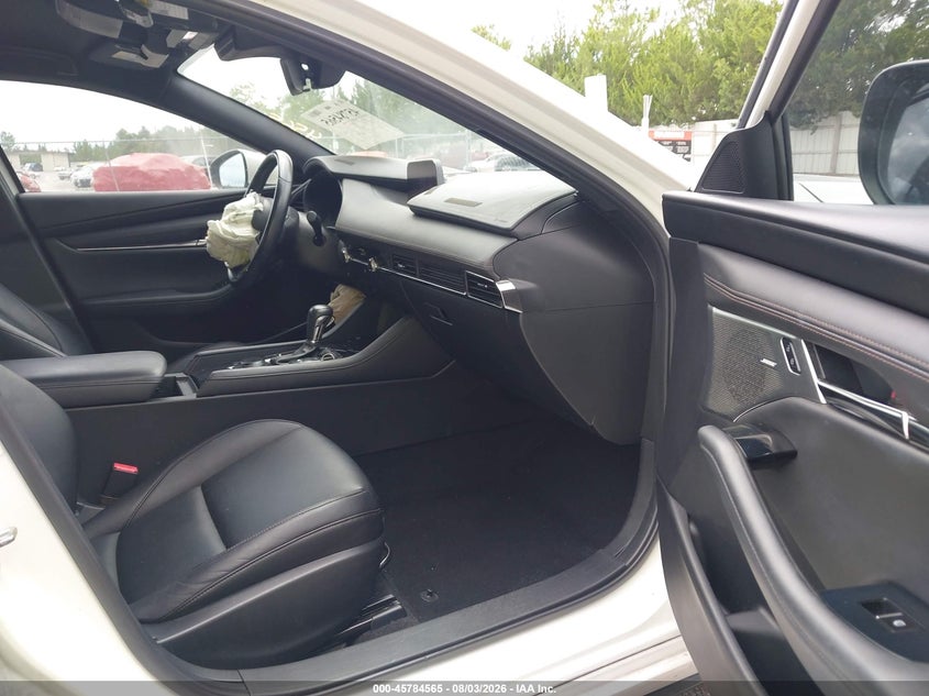 2019 Mazda 3 VIN JM1BPBMMXK1127218 IAAI salvage auction — FRONT & REAR, Salvage Title, sold $2,725 on 2026-08-27 (photo 5)