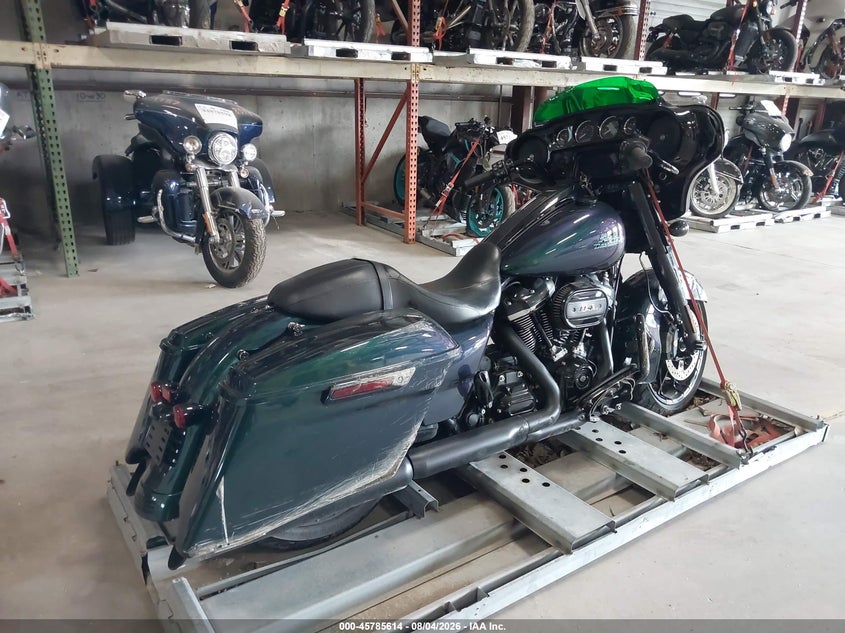 2021 Harley-davidson Street glide VIN 1HD1KRP17MB604476 IAAI salvage auction — FRONT END, Salvage (Michigan), sold $7,200 on 2026-09-16 (photo 4)