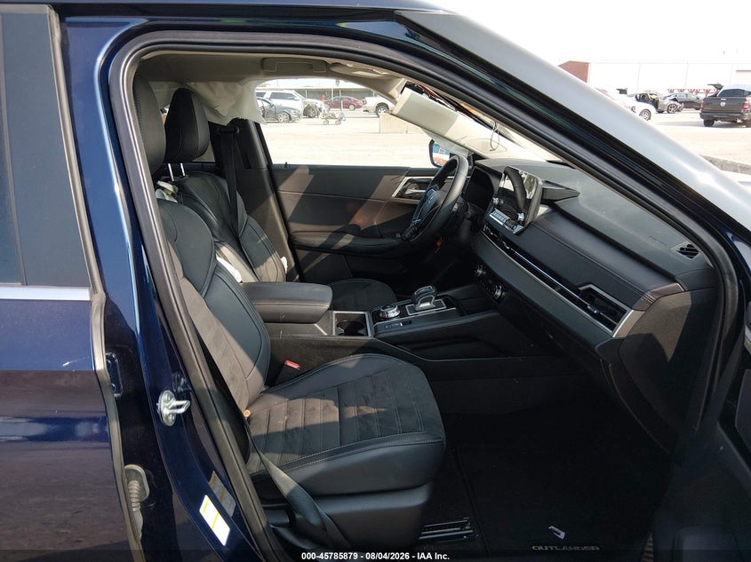 2024 Mitsubishi Outlander VIN JA4J3VA89RZ034003 IAAI salvage auction — LEFT SIDE, Wait Title, sold $9,500 on 2026-09-16 (photo 5)