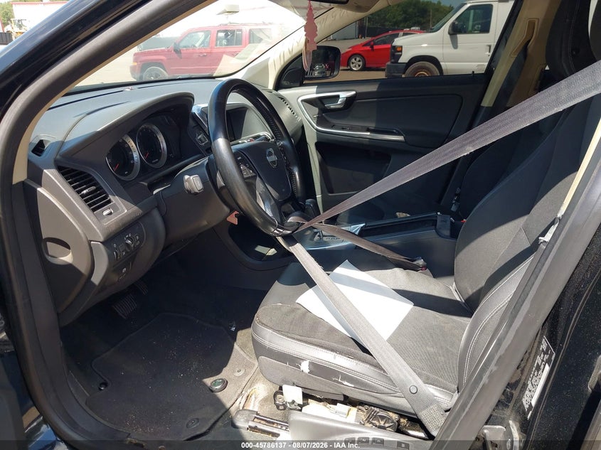 2012 Volvo Xc60 VIN YV4940DL5C2299622 IAAI salvage auction — FRONT END, Wait Title, sold $500 on 2026-08-12 (photo 5)