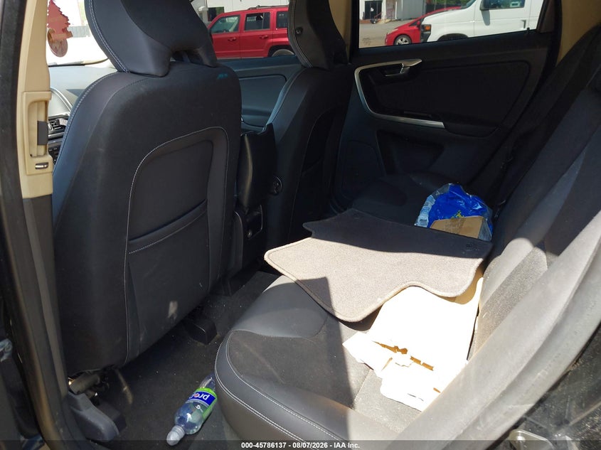 2012 Volvo Xc60 VIN YV4940DL5C2299622 IAAI salvage auction — FRONT END, Wait Title, sold $500 on 2026-08-12 (photo 8)