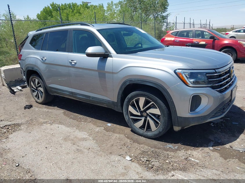 2024 Volkswagen Atlas VIN 1V2JR2CA4RC562276 — IAAI salvage auction photo