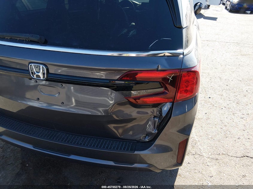 2025 Honda Odyssey VIN 5FNRL6H68SB050000 IAAI salvage auction — FRONT & REAR, Enterprise Vehicles Clear Only (Massachusetts), sold $18,350 on 2026-09-09 (photo 6)
