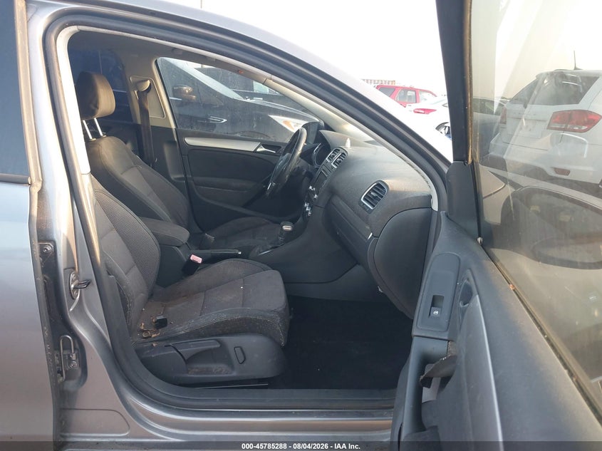 2011 Volkswagen Golf VIN WVWDM7AJ0BW074976 IAAI salvage auction — NORMAL WEAR, Clear (Texas), sold $1,000 on 2026-08-13 (photo 5)
