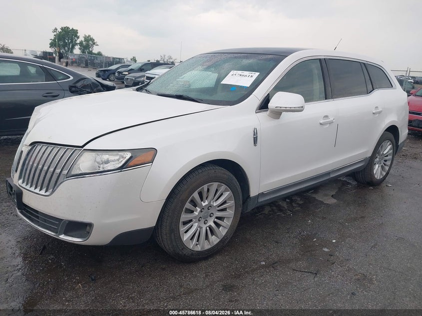 2012 Lincoln Mkt VIN 2LMHJ5FRXCBL50936 IAAI salvage auction — RIGHT FRONT, Salvage (Iowa), sold $450 on 2026-09-02 (photo 2)