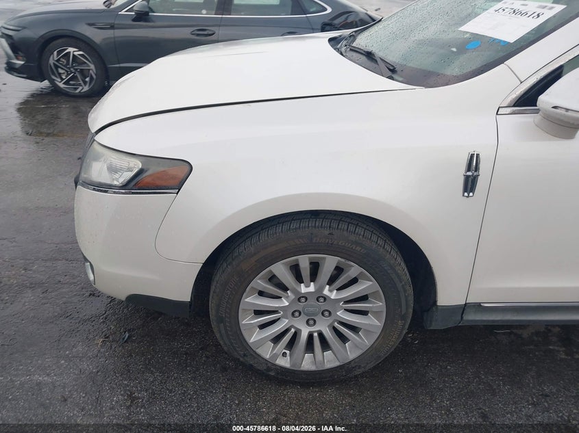 2012 Lincoln Mkt VIN 2LMHJ5FRXCBL50936 IAAI salvage auction — RIGHT FRONT, Salvage (Iowa), sold $450 on 2026-09-02 (photo 6)